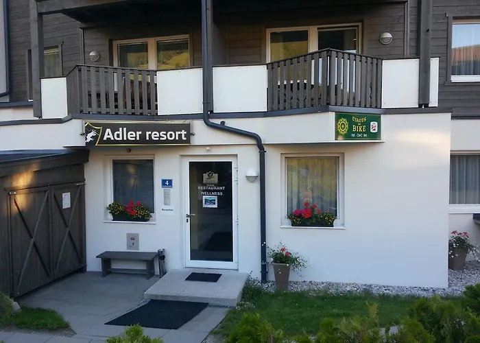 Lasch In Adler